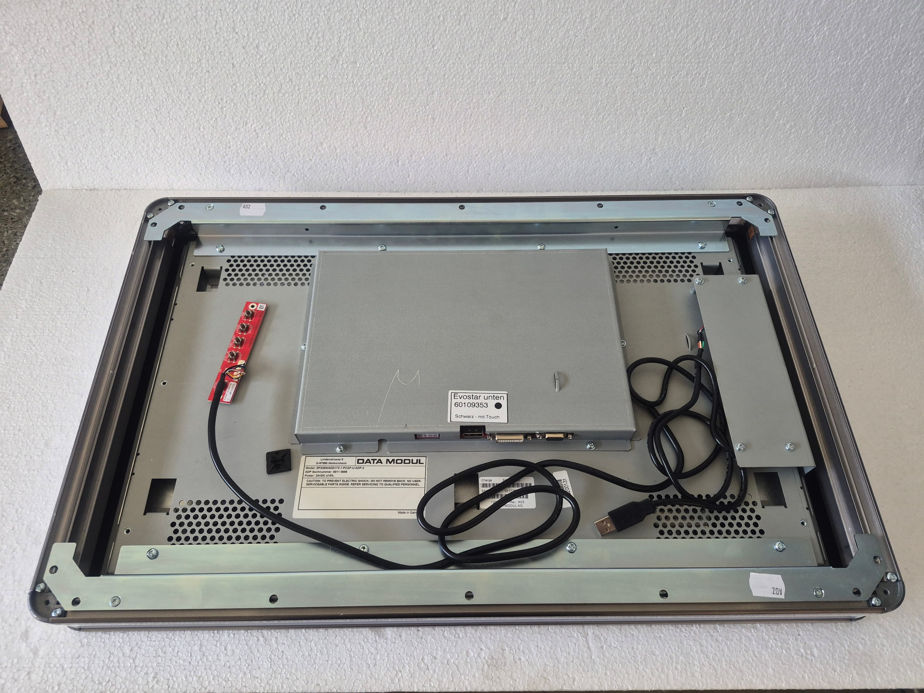 Monitor 24" Donji Touch Merkur Evostar - slika 2