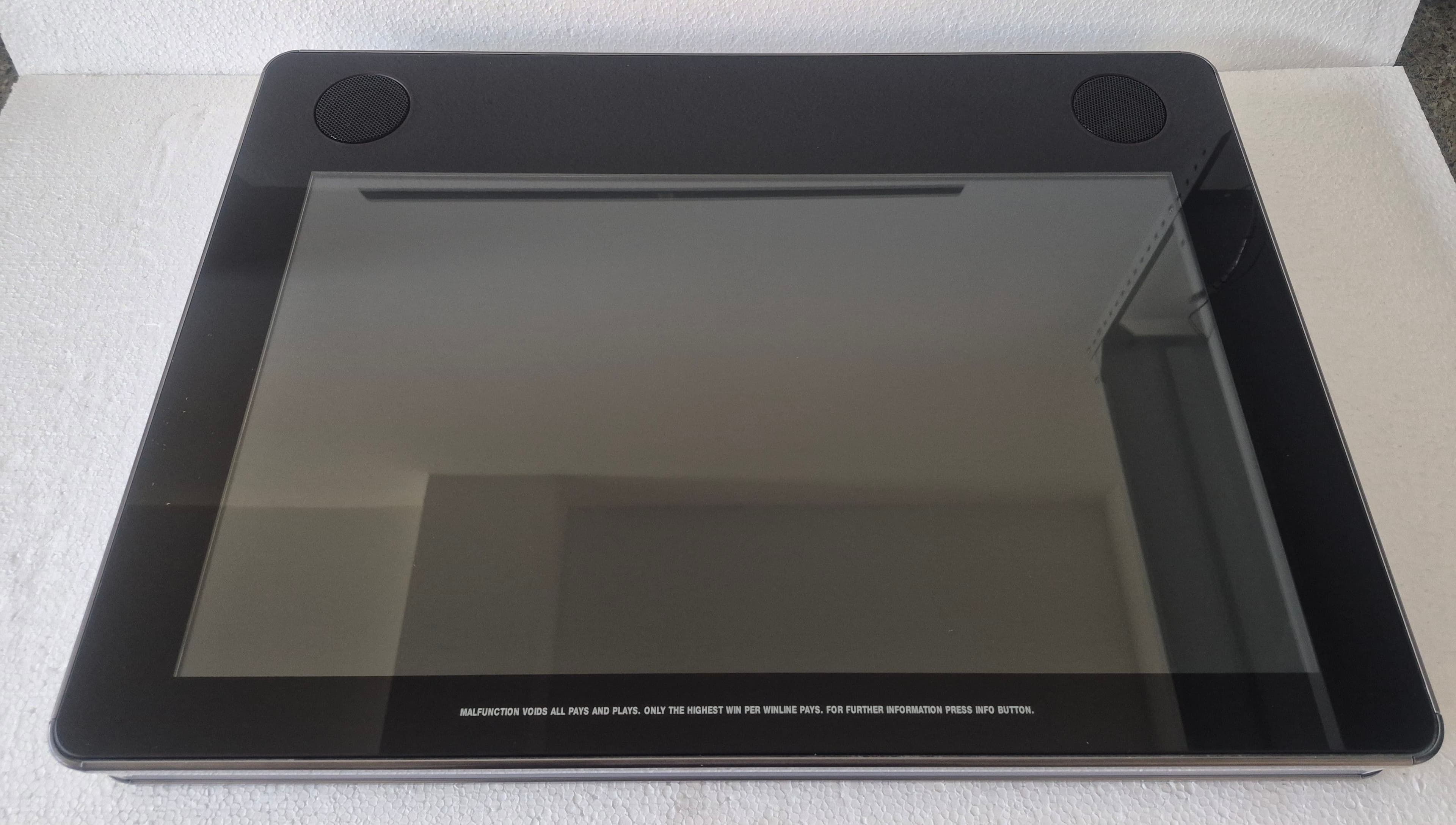 Monitor 24" sa Zvučnicima Merkur