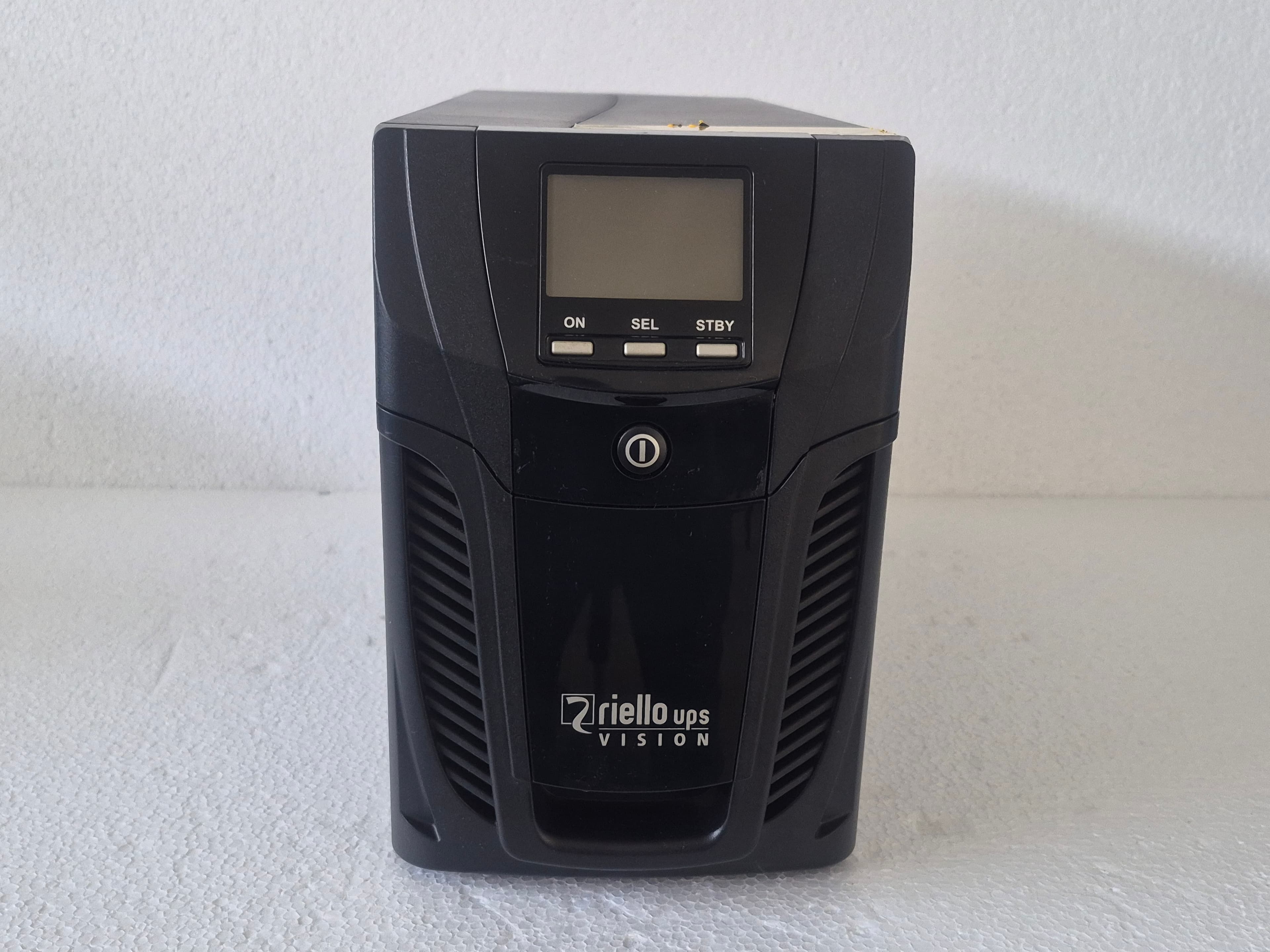 ups-riello-1500